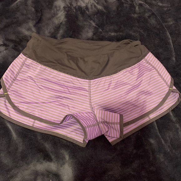 Lululemon shorts - Picture 1 of 2
